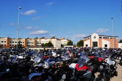 Trecento motociclisti rendono omaggio a Tommy, il meccanico barese morto in Austria